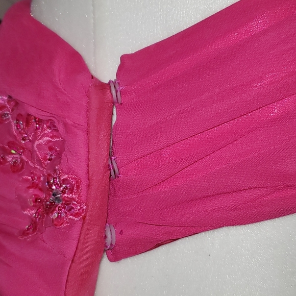 👗 Evening Dress - Picture 5 of 9